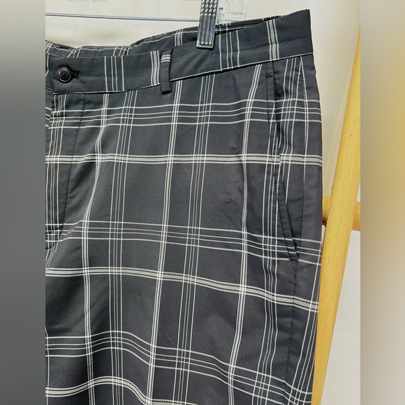 SLAZENGER Men's Black and White plaid flat front golf shorts size 38 - Picture 4 of 12